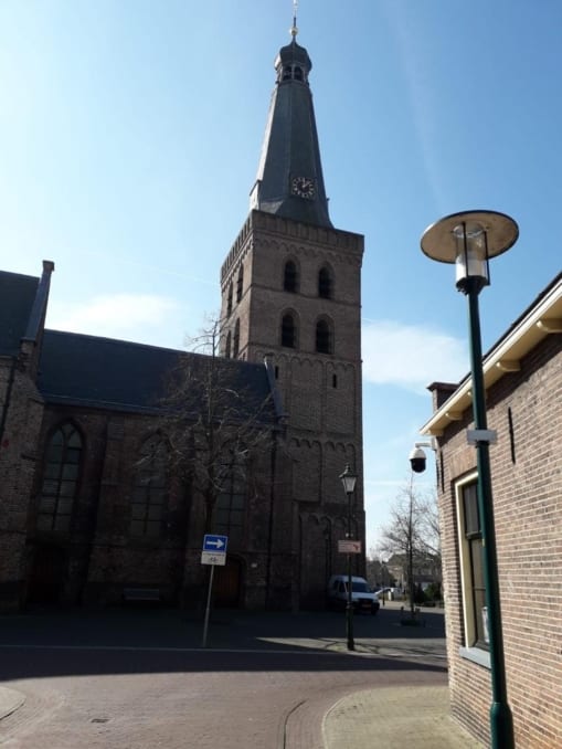 Hoekstra-Injectie-ingezet-in-de-Oude-kerk-van-Barneveld